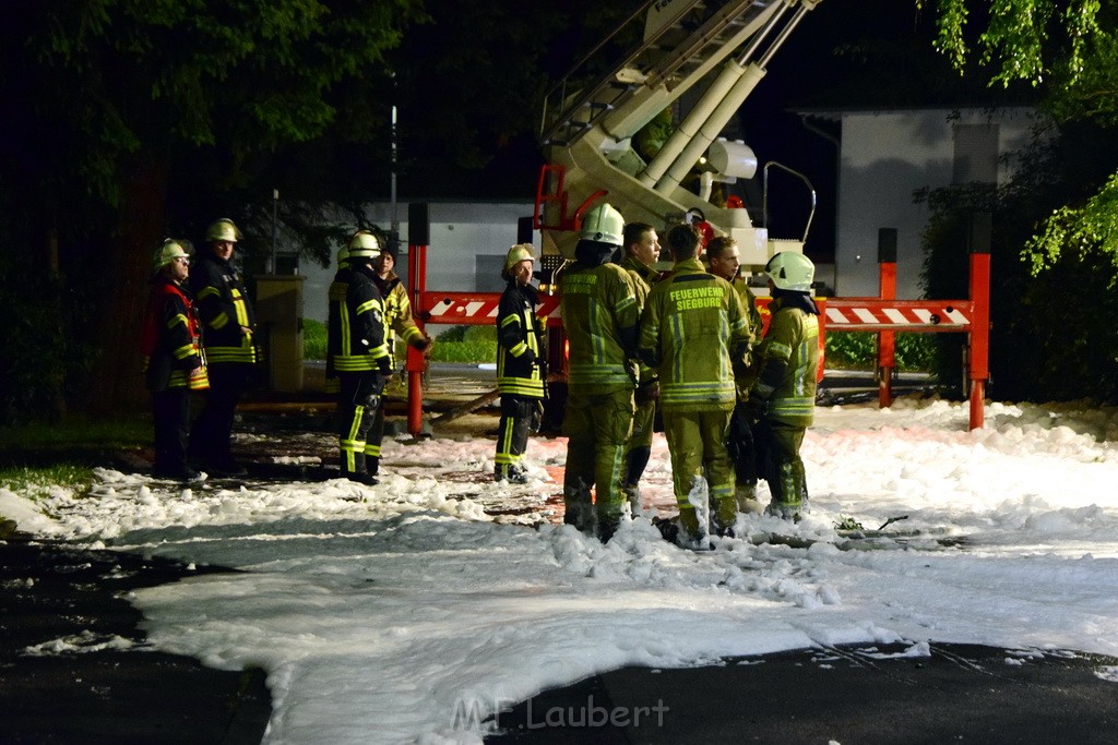 Grossfeuer Einfamilienhaus Siegburg Muehlengrabenstr P0637.JPG - Miklos Laubert